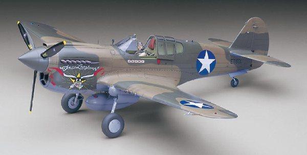 1/32 P-40E WARHAWK