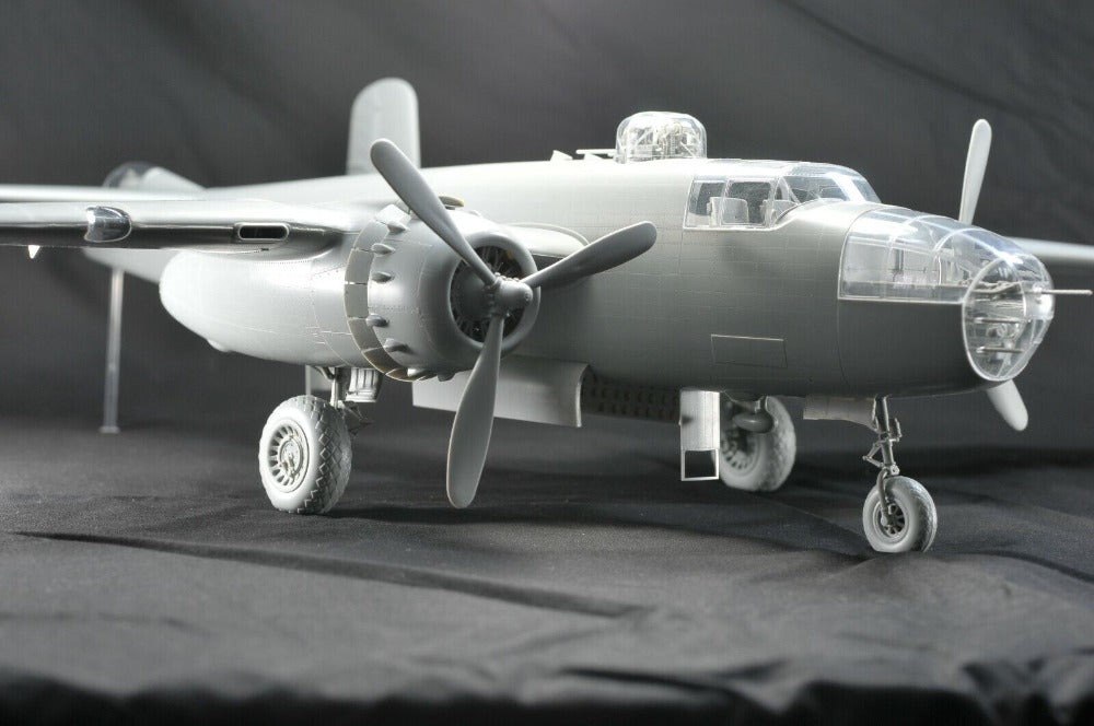 1/32 B-25J Mitchell Glass Nose Over MTO by HONG KONG MODELS #01E024