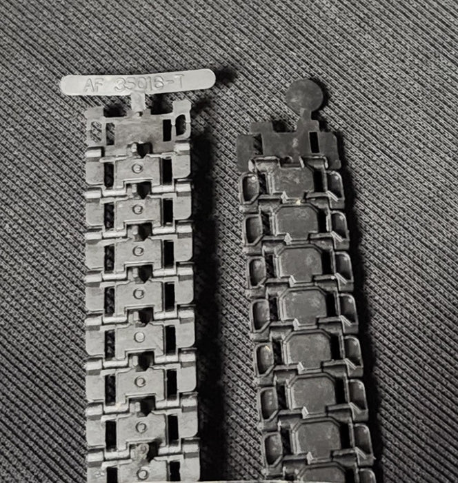 1/35 T130E1 TRACK FOR M113 APC by AFV CLUB