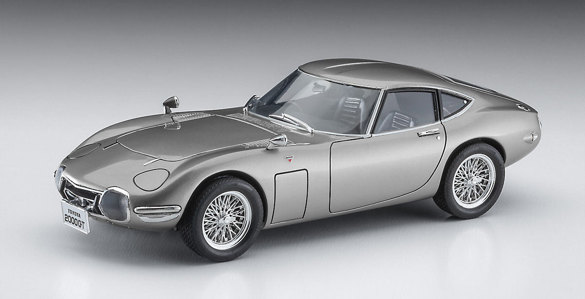 Hasegawa HAS-20617 1/24 Toyota 2000GT with Wire Wheels–