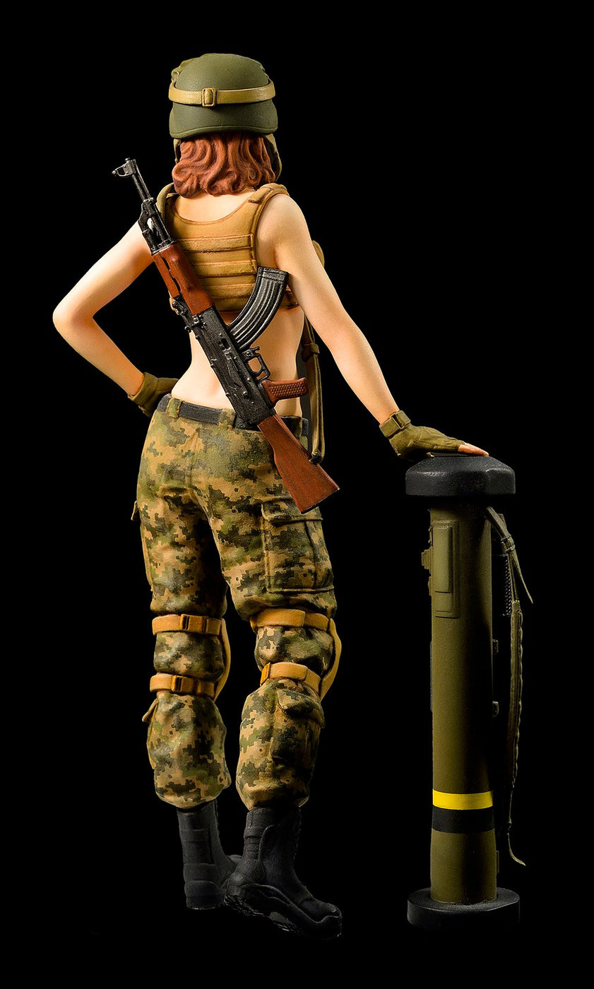 1/12 figure of "Javelin Valkyrie" Olga Tarabalka with Javelin AT Roc