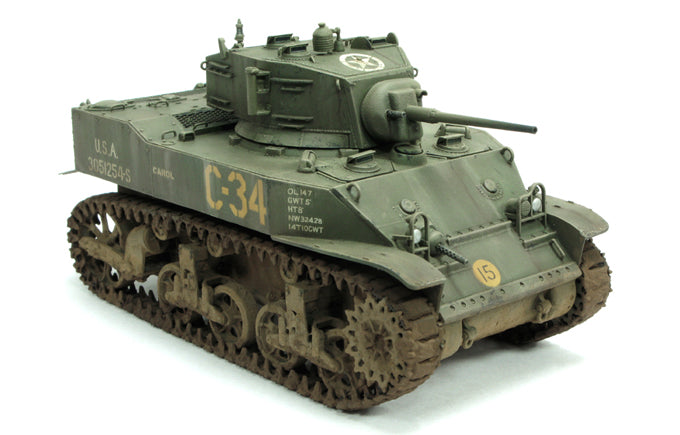 1/35 M5A1 LIGHT TANK, EARLY PRODUCTION  by AFV CLUB AF35105