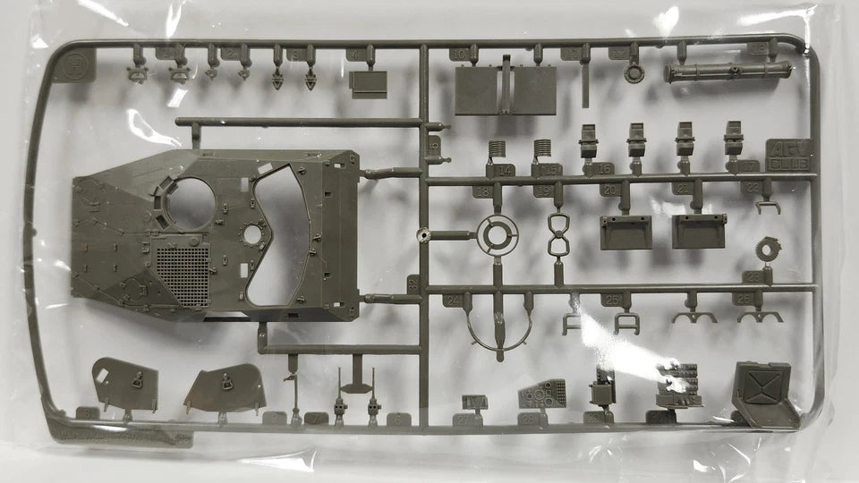 1/35 Waffentrager Wiesel 1 MELLS Tank Hunter AFV Club AF35352