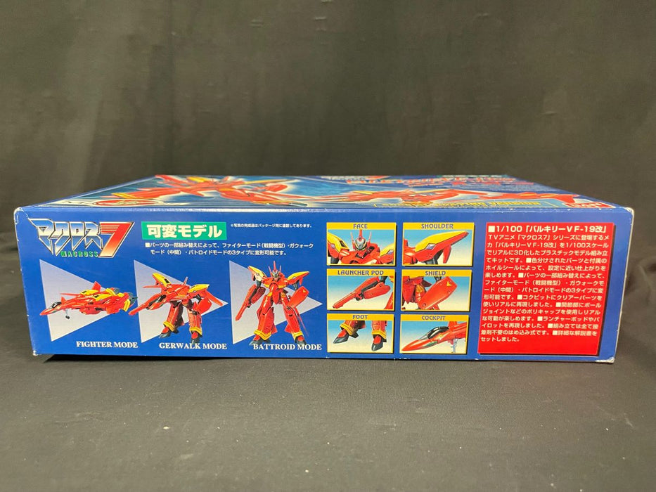 1/100 Macross 7 Valkyrie VF-19 Revised Variable Model Special Coating Version 0059717 Bandai