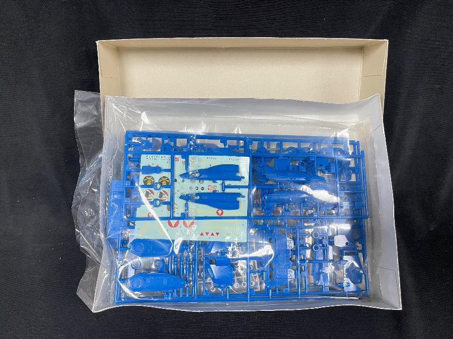 1/100 MACROSS 15th ANNIVERSARY VF-1J SUPER VALKYRIE By BANDAI No. 0030553