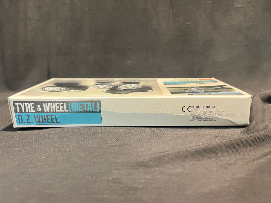 1/24 OZ TYPE RACING WHEEL & TIRE SET (METAL)