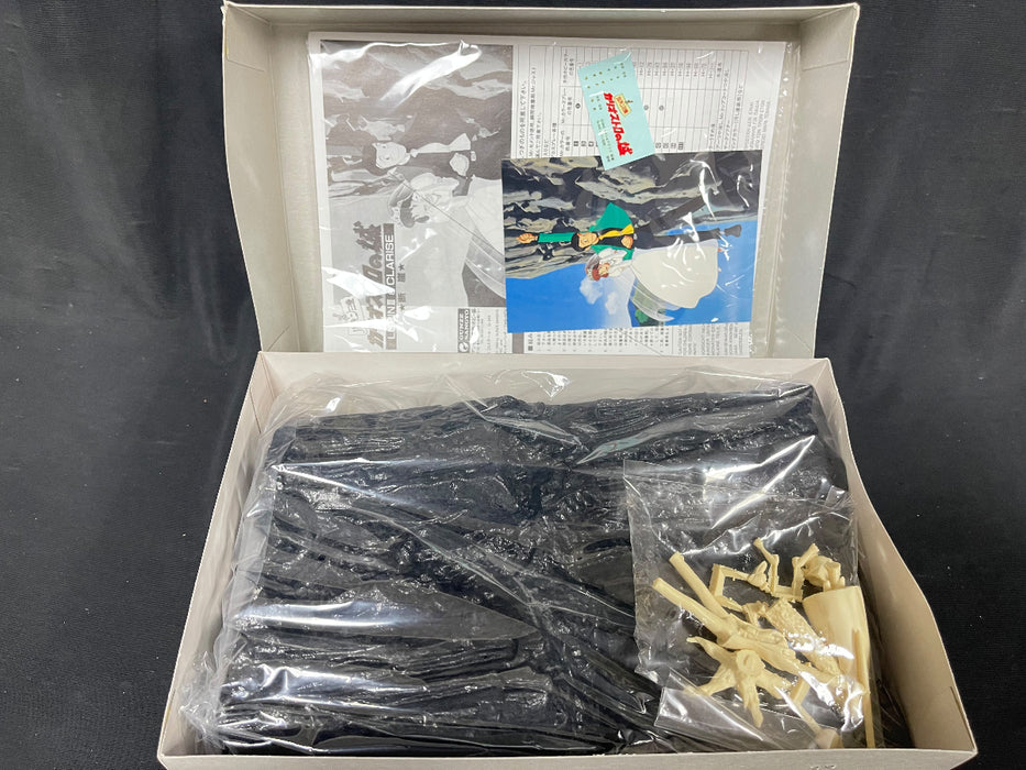 1/24 L4 Lupin III & Clarise By Gunze Sangyo No. G344