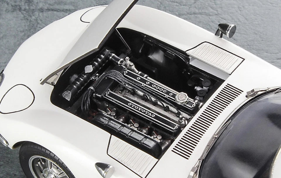 1/24 TOYOTA 2000GT with Metal Engine Details "Hi-Grade Series" by Hasegawa