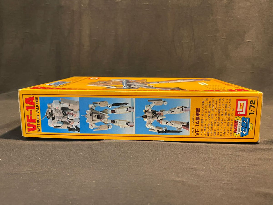 1/72 MACROSS VF-1A STANDARD BATTROID VALKYRIE No.57