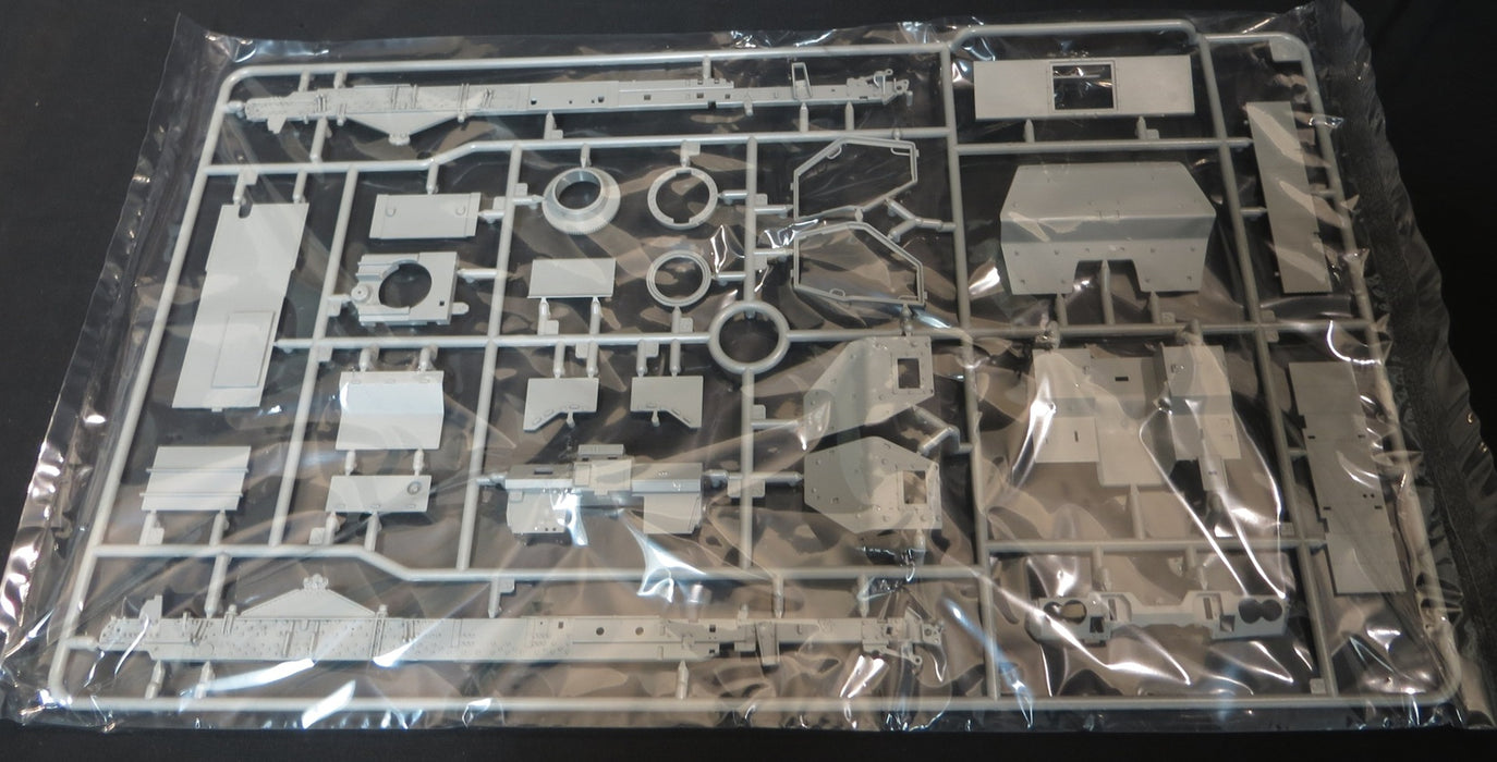 ForeArt 5002 1/35 Ukrainian M142 HIMAS ATACMS/GMLRS Full Interior