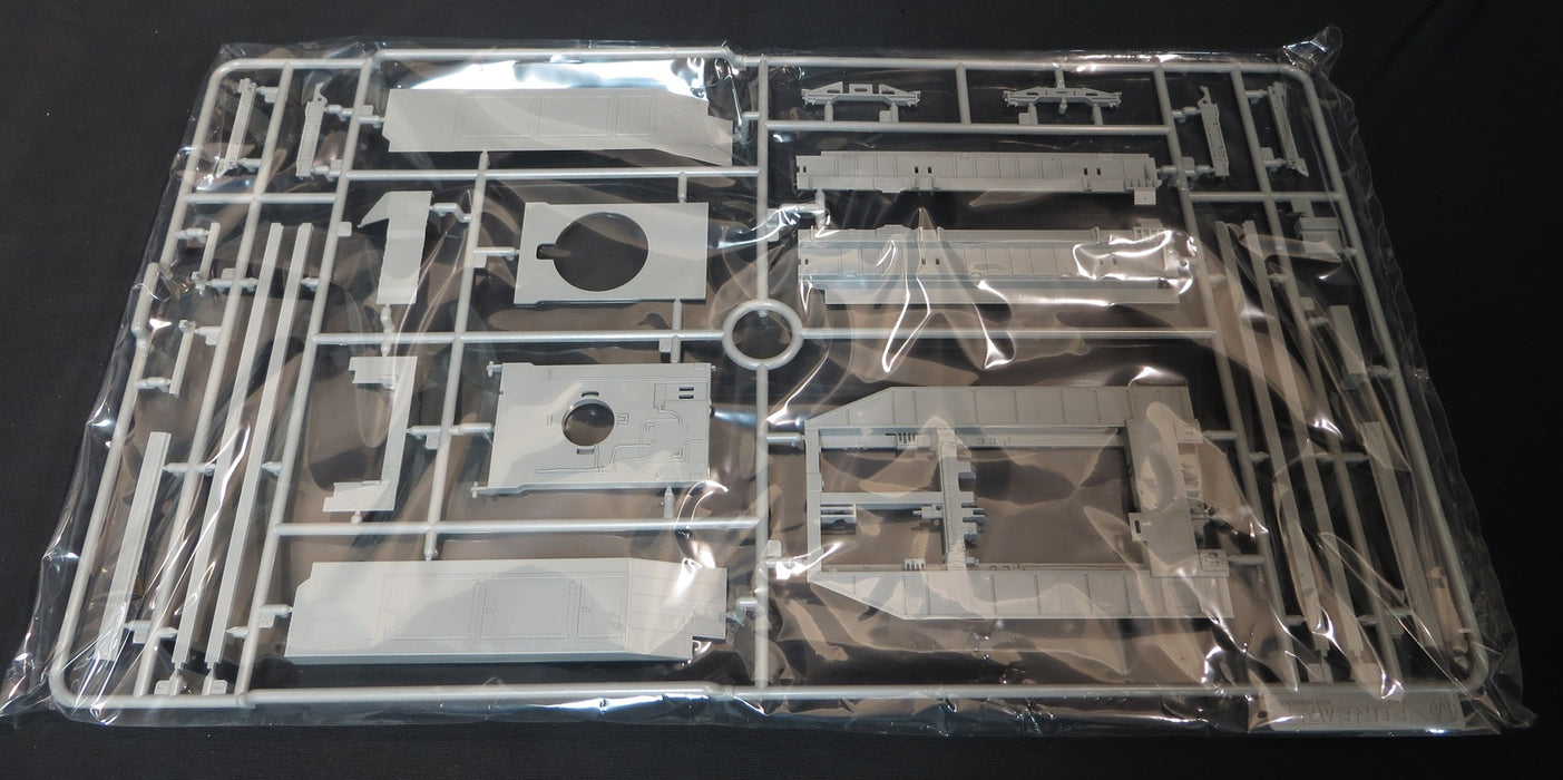 ForeArt 5002 1/35 Ukrainian M142 HIMAS ATACMS/GMLRS Full Interior