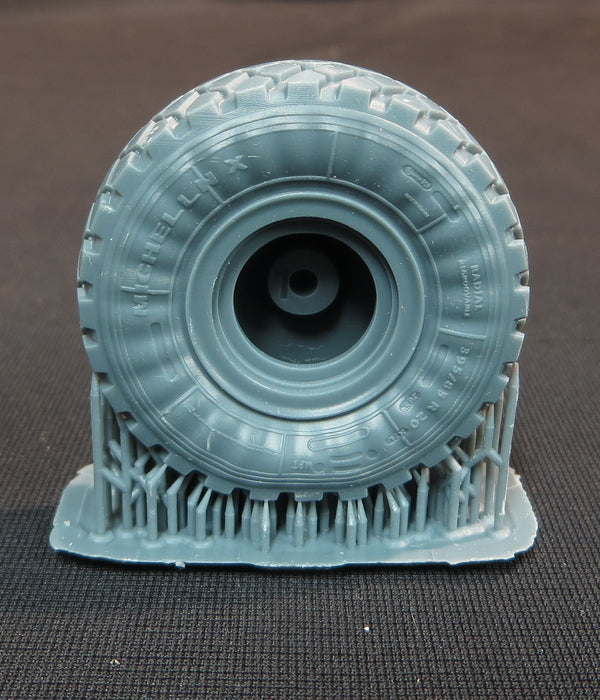 ForeArt FOR-9001 1/35 3D Print M142 HIMARS weighted Tires x 6 pieces