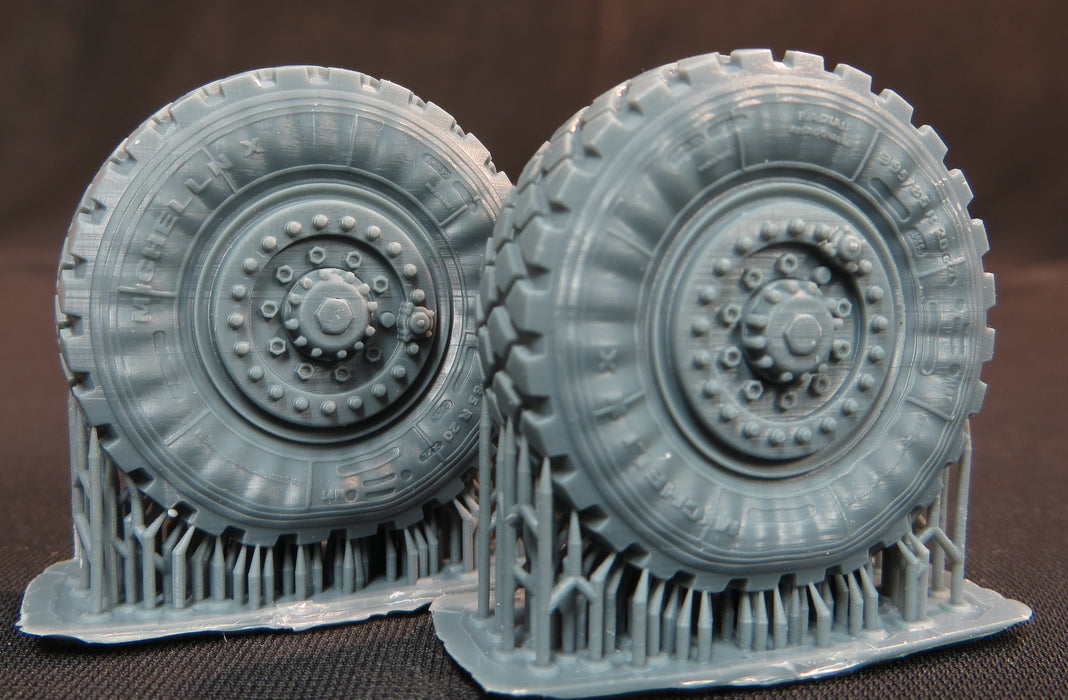 ForeArt FOR-9001 1/35 3D Print M142 HIMARS weighted Tires x 6 pieces