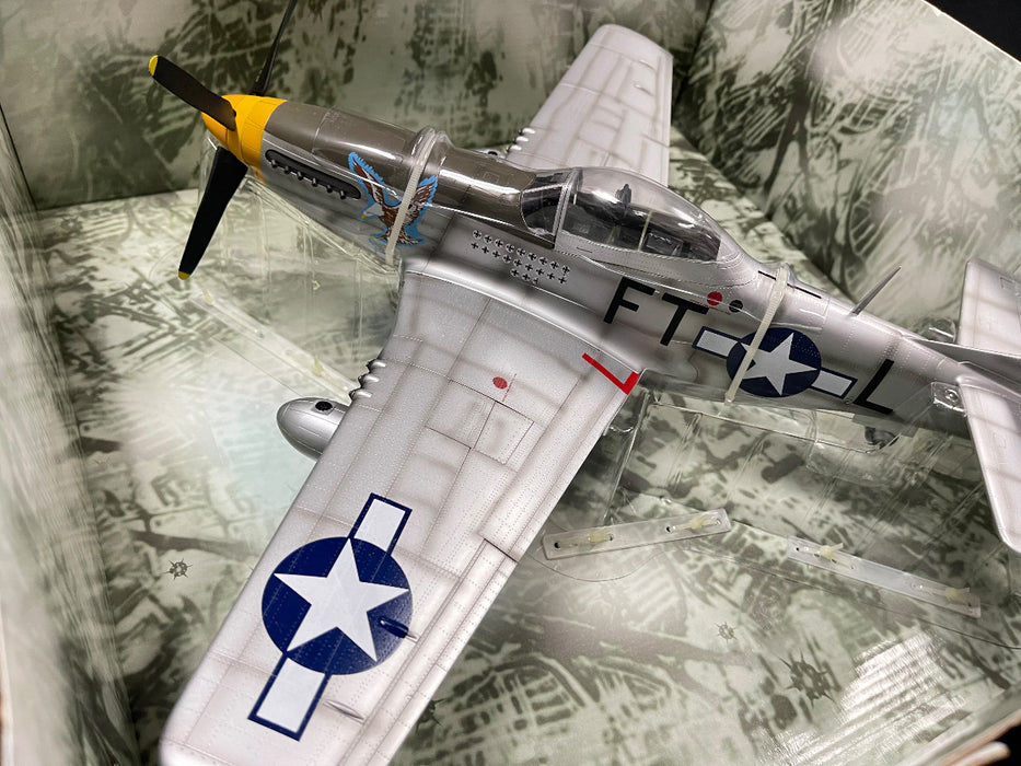 1/24 NORTH AMERICAN P-51D MUSTANG IV "EAGLESTON EAGLE" BY MERIT INTERNATIONAL No.81031