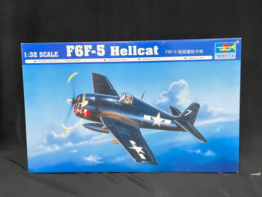 1/32 F6F - 5 Hellcat By Trumpeter #02257