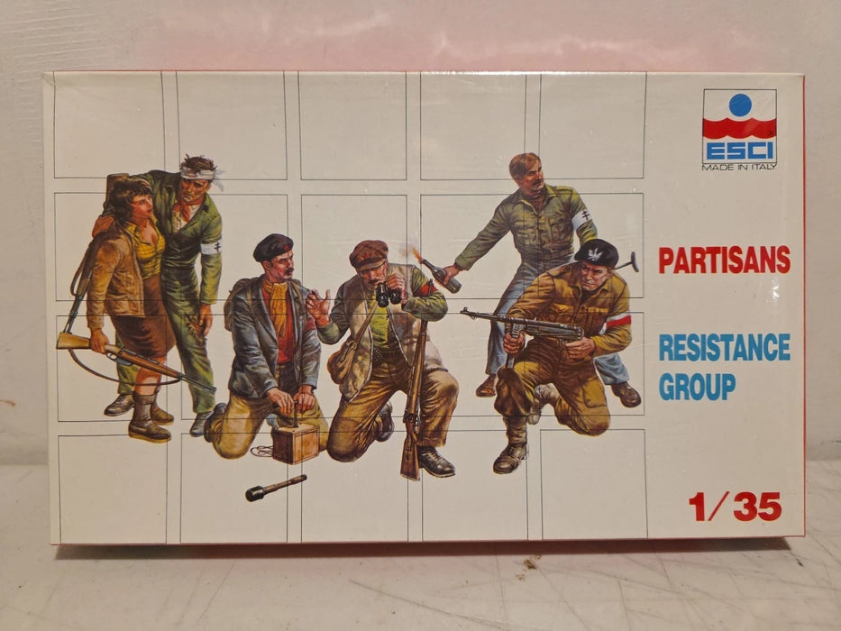 1/35 Partisans Resistance Group ESCI Art. #5009