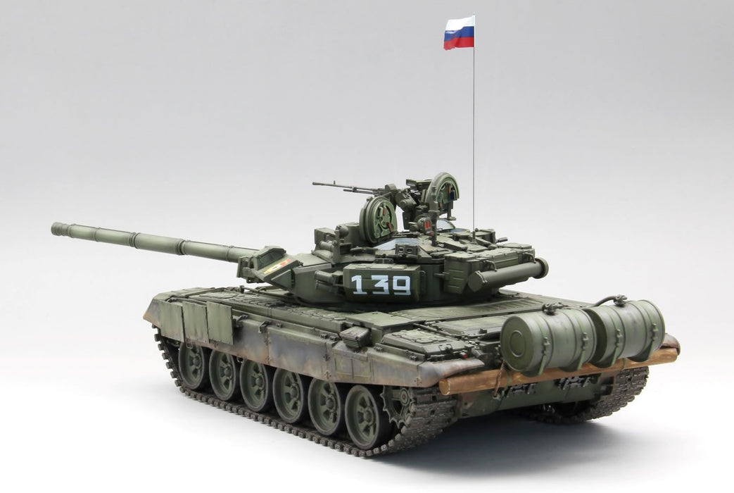 Amusing Hobby 35A050 1/35 Russian T-90A MBT w/ Full Interior & Movable Tracks