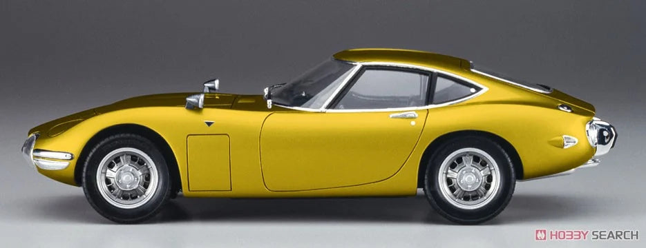 1/24 Toyota 2000GT “GOLD” w/ 60's Girl Figure By Hasegawa #52333 1/24 Toyota 2000GT “GOLD” w/ 60's Girl Figure By Hasegawa #52333
