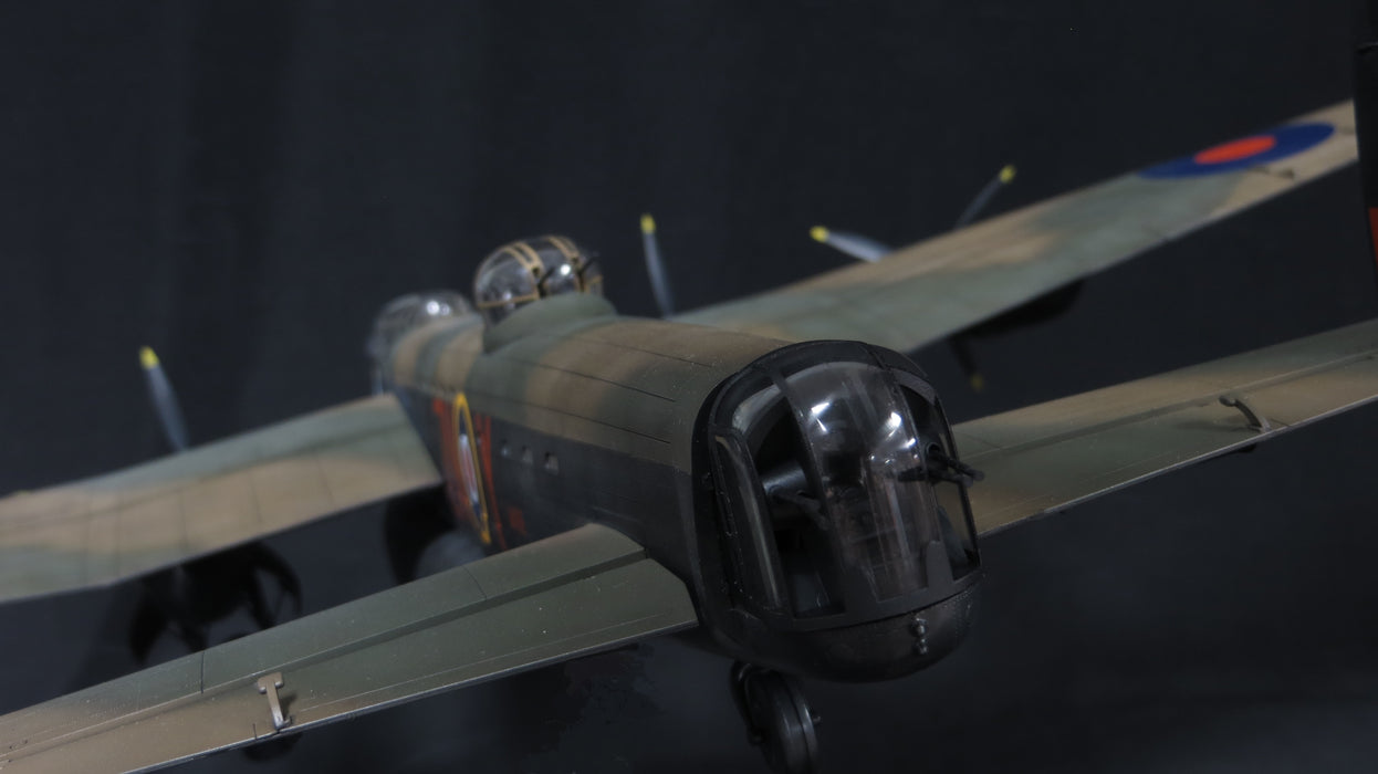 1/48 Avro Lancaster B Mk.I Bomber with Interior Detail by Hong Kong Model