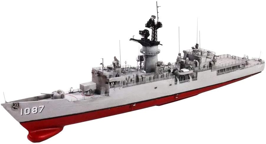 1/700 US NAVY KNOX-CLASS FRIGATE DETAIL UPGRADED VERSION WITH DIORAMA BASE - AFV CLUB