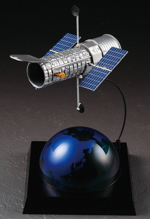 1/200 HUBBLE SPACE 2oth Anniversary edition with Embroidered Patch and Display stand